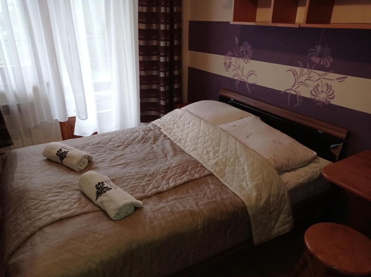 Pod Tatrami Bed & Breakfast Bukowina Tatrzanska Ngoại thất bức ảnh